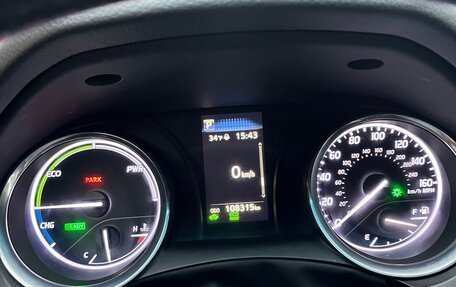 Toyota Camry, 2019 год, 2 400 000 рублей, 6 фотография