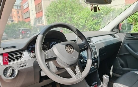 Skoda Rapid I, 2019 год, 1 300 000 рублей, 9 фотография