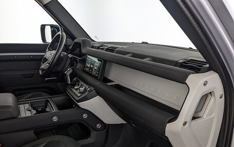 Land Rover Defender II, 2021 год, 5 700 000 рублей, 11 фотография