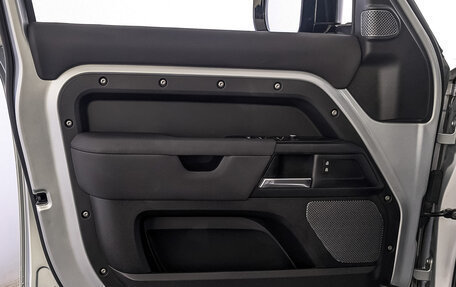 Land Rover Defender II, 2021 год, 5 700 000 рублей, 19 фотография