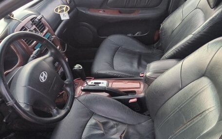Hyundai Sonata IV рестайлинг, 2002 год, 200 000 рублей, 6 фотография
