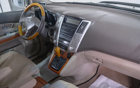 Lexus RX II рестайлинг, 2003 год, 1 379 000 рублей, 16 фотография