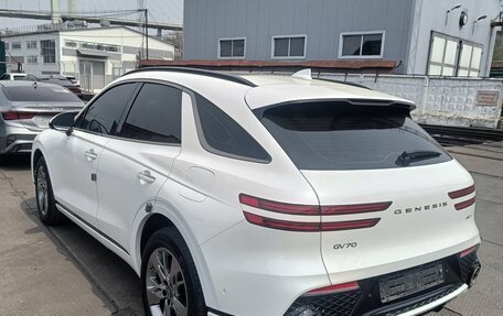 Genesis GV70, 2021 год, 5 500 000 рублей, 3 фотография