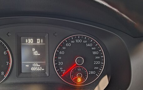 Volkswagen Jetta VI, 2012 год, 970 000 рублей, 2 фотография
