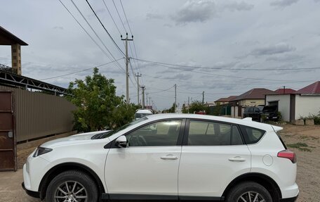 Toyota RAV4, 2016 год, 2 500 000 рублей, 2 фотография