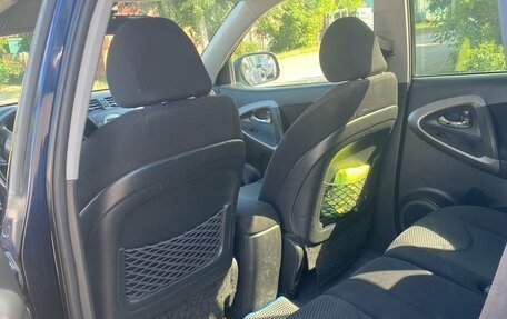 Toyota RAV4, 2006 год, 1 250 000 рублей, 8 фотография