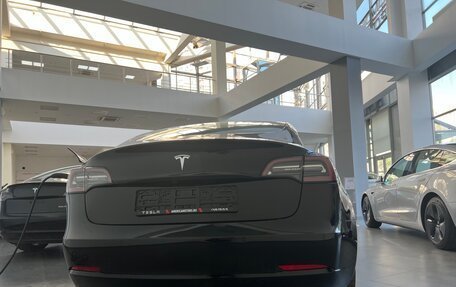 Tesla Model 3 I, 2020 год, 2 490 000 рублей, 2 фотография