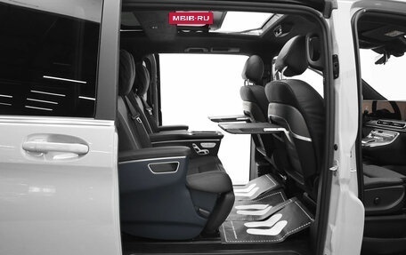 Mercedes-Benz V-Класс, 2024 год, 14 990 000 рублей, 24 фотография
