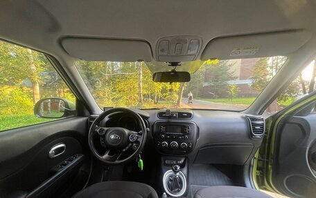 KIA Soul II рестайлинг, 2015 год, 1 250 000 рублей, 13 фотография