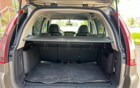 Citroen C4 Picasso II рестайлинг, 2011 год, 665 000 рублей, 23 фотография