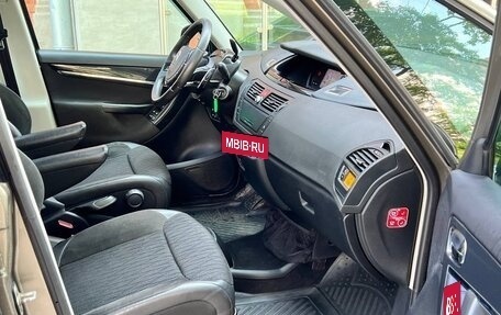 Citroen C4 Picasso II рестайлинг, 2011 год, 665 000 рублей, 18 фотография
