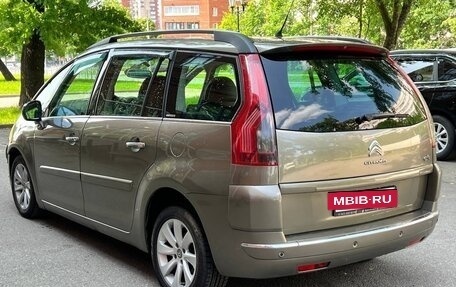 Citroen C4 Picasso II рестайлинг, 2011 год, 665 000 рублей, 32 фотография