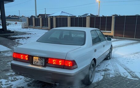 Toyota Crown, 1998 год, 750 000 рублей, 3 фотография