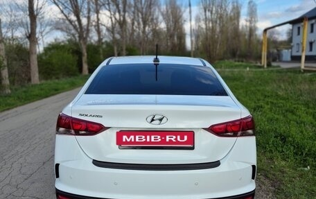 Hyundai Solaris II рестайлинг, 2020 год, 1 570 000 рублей, 5 фотография