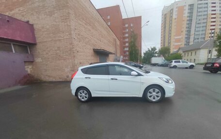 Hyundai Solaris II рестайлинг, 2013 год, 650 000 рублей, 3 фотография
