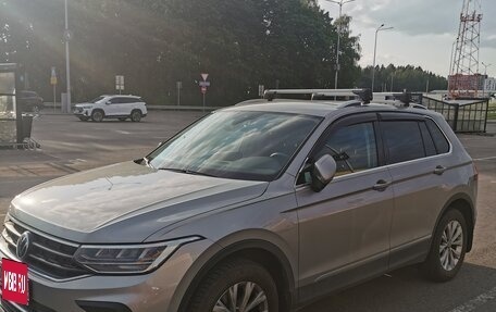 Volkswagen Tiguan II, 2021 год, 2 700 000 рублей, 3 фотография