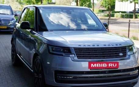 Land Rover Range Rover IV рестайлинг, 2023 год, 13 305 000 рублей, 3 фотография
