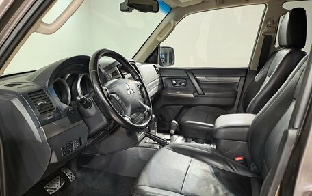 Mitsubishi Pajero IV, 2015 год, 2 290 000 рублей, 13 фотография