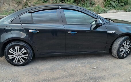Chevrolet Cruze II, 2013 год, 800 000 рублей, 1 фотография
