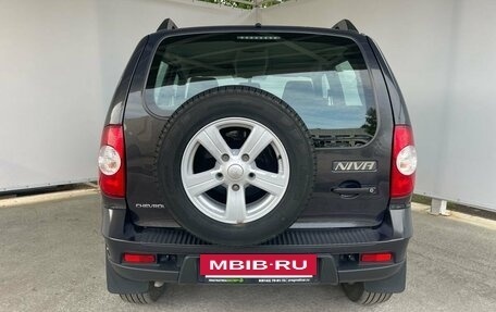 Chevrolet Niva I рестайлинг, 2017 год, 750 000 рублей, 7 фотография