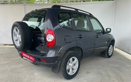 Chevrolet Niva I рестайлинг, 2017 год, 750 000 рублей, 6 фотография