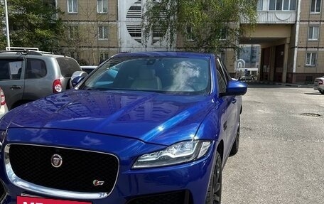 Jaguar F-Pace, 2016 год, 2 050 000 рублей, 9 фотография