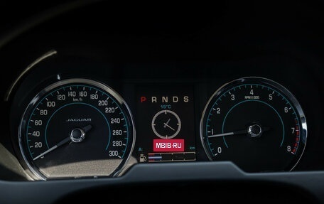 Jaguar XF I рестайлинг, 2014 год, 2 380 000 рублей, 18 фотография