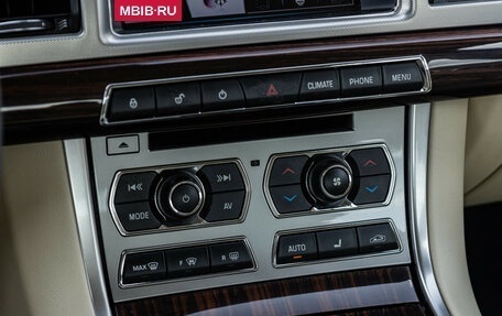 Jaguar XF I рестайлинг, 2014 год, 2 380 000 рублей, 24 фотография