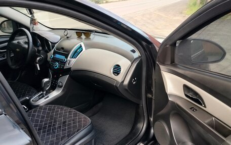 Chevrolet Cruze II, 2013 год, 800 000 рублей, 6 фотография
