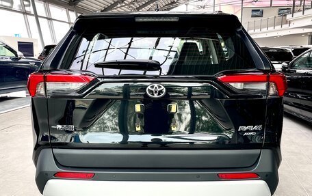 Toyota RAV4, 2025 год, 4 200 000 рублей, 7 фотография