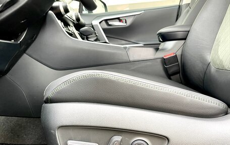 Toyota RAV4, 2025 год, 4 200 000 рублей, 17 фотография