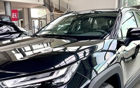 Toyota RAV4, 2025 год, 4 200 000 рублей, 10 фотография
