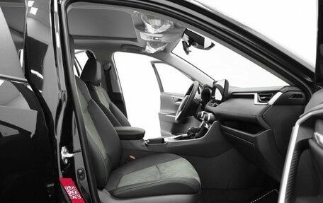 Toyota RAV4, 2024 год, 4 250 000 рублей, 10 фотография
