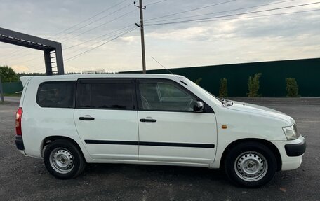 Toyota Succeed I рестайлинг, 2002 год, 450 000 рублей, 2 фотография
