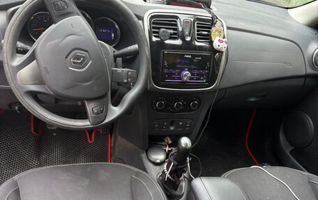 Renault Logan II, 2015 год, 595 000 рублей, 5 фотография
