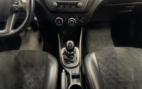 KIA Rio III рестайлинг, 2014 год, 840 000 рублей, 13 фотография