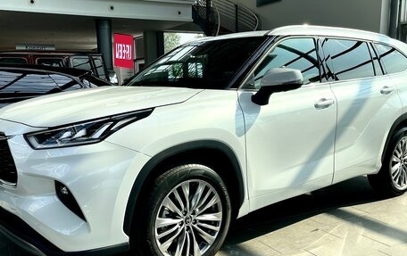 Toyota Highlander, 2025 год, 5 650 000 рублей, 2 фотография