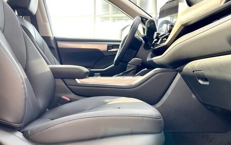 Toyota Highlander, 2025 год, 5 650 000 рублей, 34 фотография