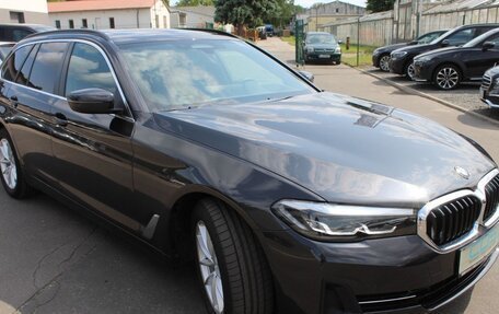 BMW 5 серия, 2023 год, 4 685 000 рублей, 2 фотография