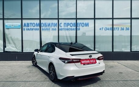 Toyota Camry, 2022 год, 3 250 000 рублей, 3 фотография