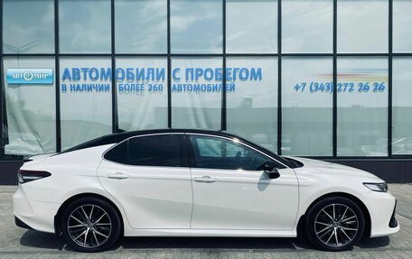 Toyota Camry, 2022 год, 3 250 000 рублей, 6 фотография