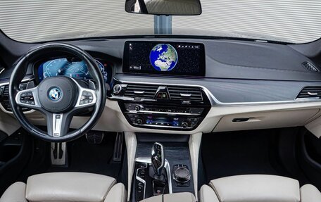 BMW 5 серия, 2023 год, 6 975 000 рублей, 9 фотография