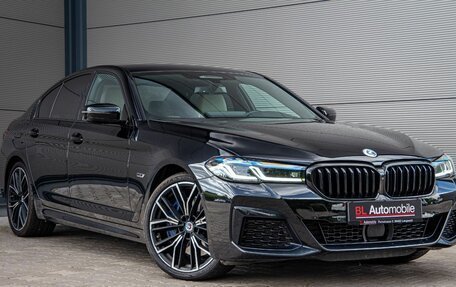 BMW 5 серия, 2023 год, 6 975 000 рублей, 3 фотография