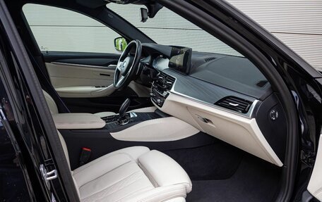 BMW 5 серия, 2023 год, 6 975 000 рублей, 13 фотография