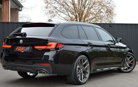 BMW 5 серия, 2023 год, 5 980 000 рублей, 3 фотография
