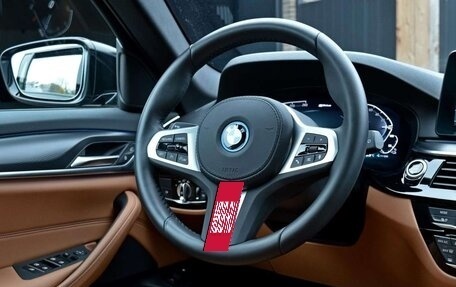 BMW 5 серия, 2023 год, 5 980 000 рублей, 8 фотография