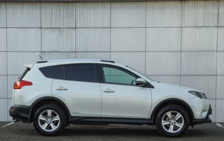 Toyota RAV4, 2013 год, 2 090 000 рублей, 5 фотография