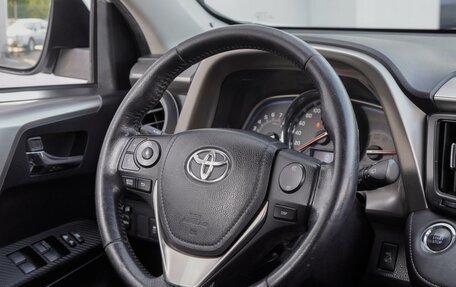 Toyota RAV4, 2013 год, 2 090 000 рублей, 18 фотография