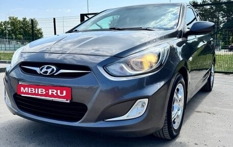 Hyundai Solaris II рестайлинг, 2011 год, 1 150 000 рублей, 2 фотография
