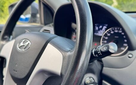 Hyundai Solaris II рестайлинг, 2011 год, 1 150 000 рублей, 14 фотография